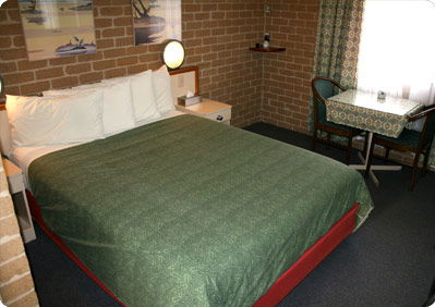Grand Manor Motor Inn - Accommodation VIC 7