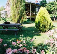 Holyrood House - Accommodation VIC