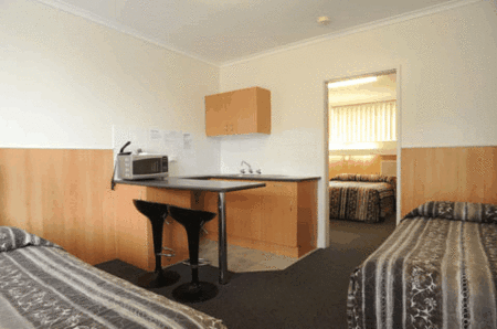 Bamboo Motor Inn - Accommodation VIC 2
