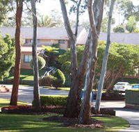 Comfort Inn  Suites Robertson Gardens - Accommodation VIC