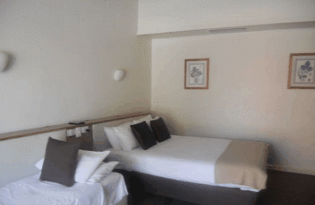 Burkes Hotel Motel - Accommodation VIC