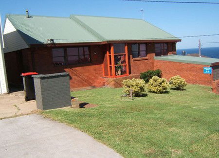 Merewether Beach B And B - Accommodation VIC 1