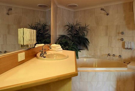 The Esplanade Motor Inn - Accommodation VIC 3