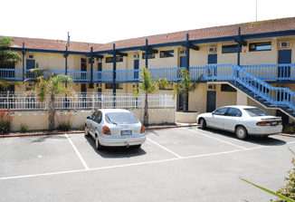 Lakes Central Hotel - Accommodation VIC
