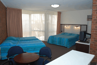 Lakes Central Hotel - Accommodation VIC 1