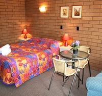 Rippleside Park Motor Inn - Accommodation VIC