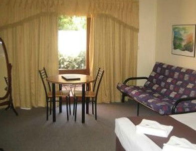 Parkway Motel - Accommodation VIC 2