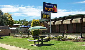 Sun Centre Motel - Accommodation VIC 1