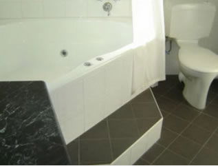 Bailey's Motel - Accommodation VIC 3