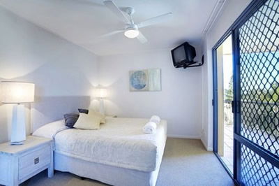 Surf Club Apartments - Accommodation VIC 2