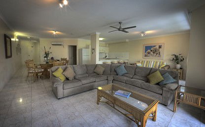 Costa Royale Beachfront Apartments - Accommodation VIC 1