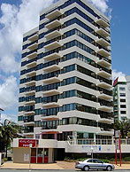 Beachfront Towers - Accommodation VIC 0