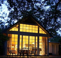 Bygone Beautys Cottages - Accommodation VIC