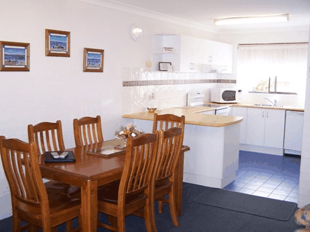 Peninsular Apartments - Accommodation VIC 4