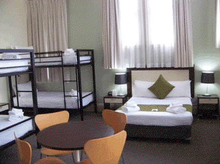 Aarons Hotel - Accommodation VIC 4