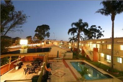 Kelanbri Holiday Apartments - Accommodation VIC 0