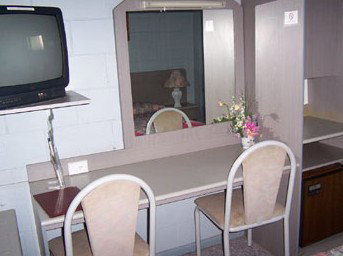 Governors Hill Motel - Accommodation VIC 3