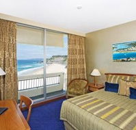 Quality Hotel Noahs on the Beach - Accommodation VIC