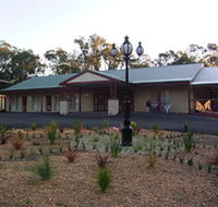 Sanctuary House Resort Motel - Accommodation VIC