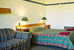 Red Chief Motel - Accommodation VIC 2