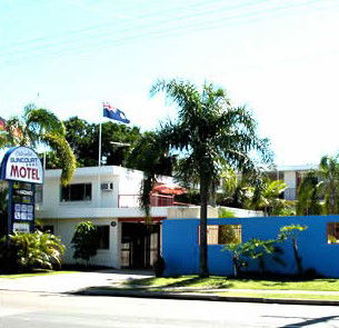 Caloundra Suncourt Motel - Accommodation VIC 4