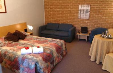 Campbelltown Colonial Motor Inn - Accommodation VIC 2
