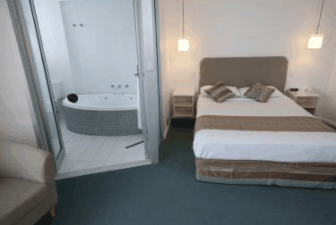 Atlantic Tower Motor Inn - Accommodation VIC 1