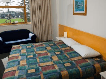 Atlantic Tower Motor Inn - Accommodation VIC 3