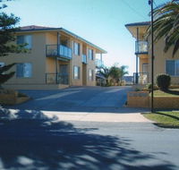 AA Madalena Court Holiday Apartments - Accommodation VIC