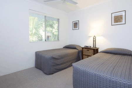 Pelican Beach Resort - Accommodation VIC 2