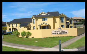Hopkins House Motel & Apartments - Accommodation VIC 1
