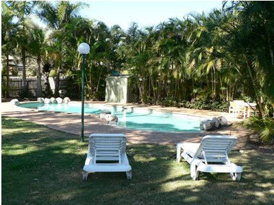 Comfort Inn & Suites Robertson Gardens - Accommodation VIC 3