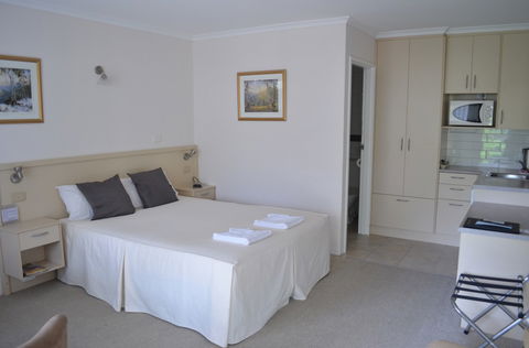 Bright Colonial Inn Motel - Accommodation VIC 5