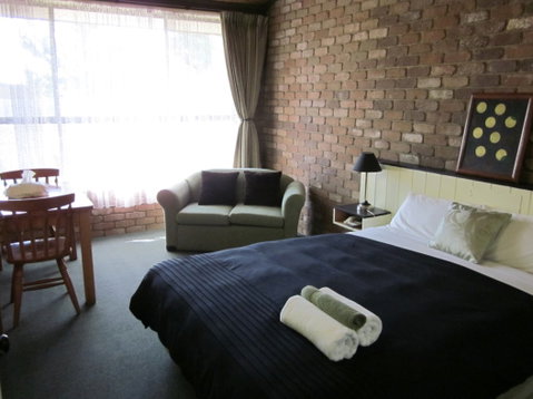 Farnham Court Motel - Accommodation VIC 2