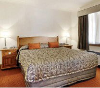 Gateway On Monash Boutique Hotel - Accommodation VIC 3
