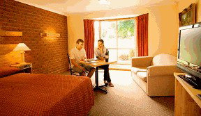 Goldsmith Motel/ Bed And Breakfast - Accommodation VIC 1
