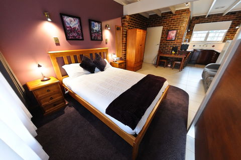 Greenvale Holiday Units - Accommodation VIC 4
