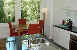 Aaron Lee Waterfront Apartments - Accommodation VIC 1