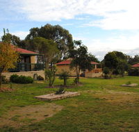Lakes Entrance Country Cottages - Accommodation VIC