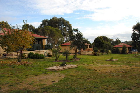 Lakes Entrance Country Cottages - Accommodation VIC 0