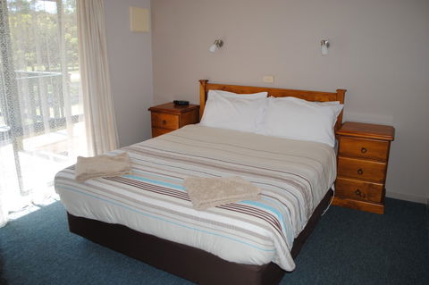 Lakes Entrance Country Cottages - Accommodation VIC 4