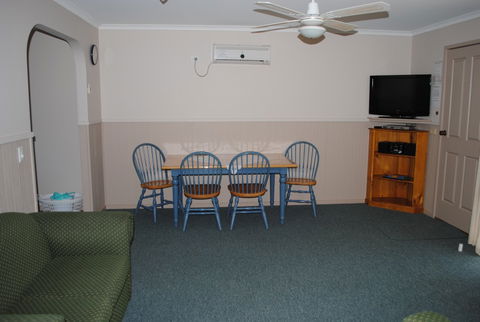 Lakes Entrance Country Cottages - Accommodation VIC 5