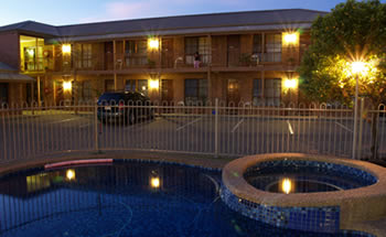 Rodney Motor Inn - Accommodation VIC 4