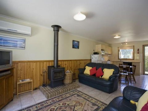 Surfcoast Retreat - Accommodation VIC 1