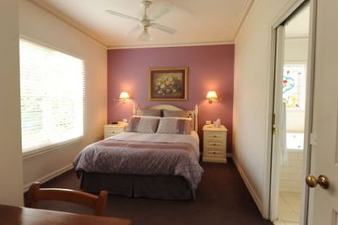 Bendigo Cottages - Accommodation VIC 3