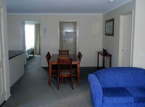 Victoria Lodge Motor Inn And Apartments - Accommodation VIC 1