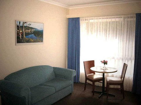 Victoria Lodge Motor Inn And Apartments - Accommodation VIC 4