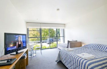 Comfort Inn Lorne Bay View - Accommodation VIC 3