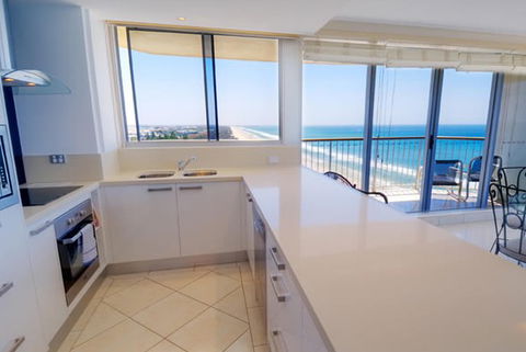 Golden Sands Holiday Apartments - Accommodation VIC 1