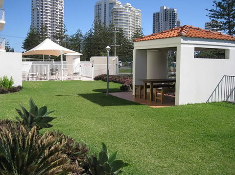 Golden Sands Holiday Apartments - Accommodation VIC 5